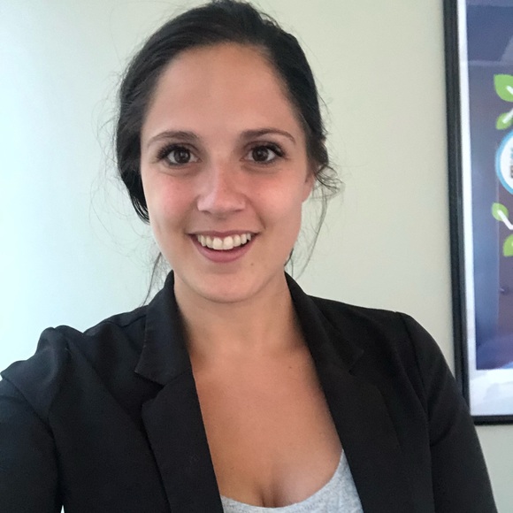 Meet your Posher, Sarah - Picture 1 of 1